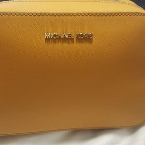 Michael Kors Crossbody Yellow Marigold